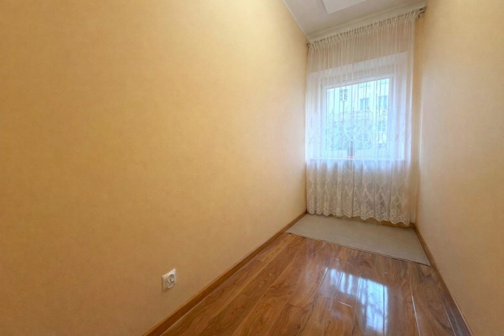 Lokal Sprzedaż Warszawa 9